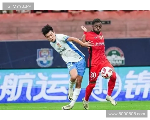 杨希归队海港中卫引援将明朗